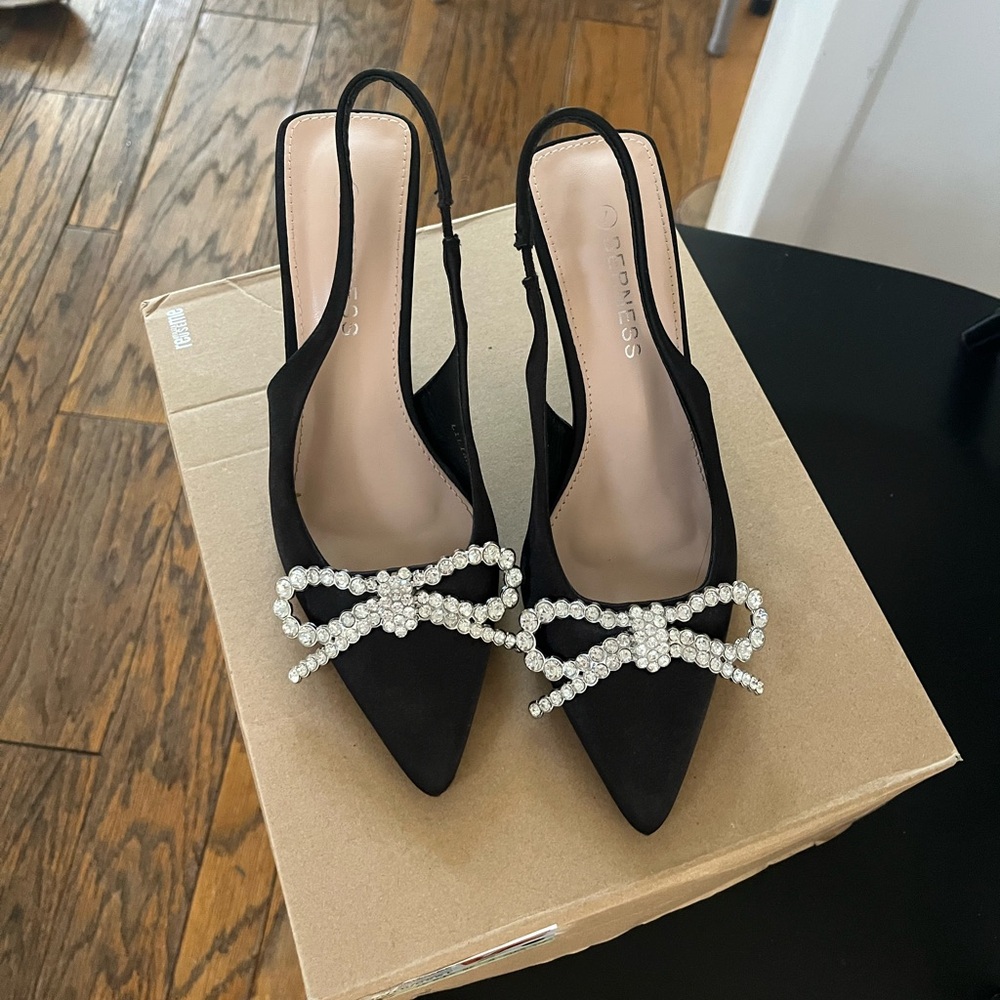 Elegant Black Slingback Heels with “Crystal” Bow